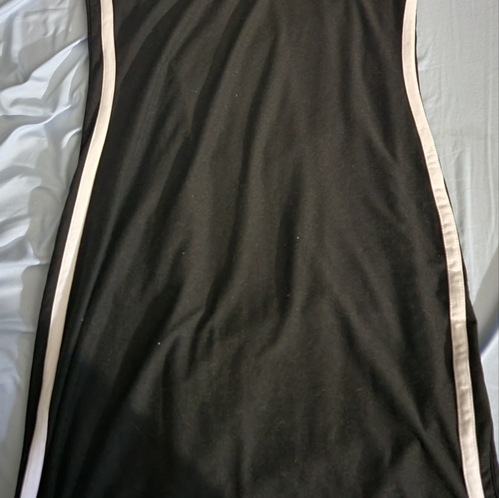 No Bo Black fitted dress hoodie